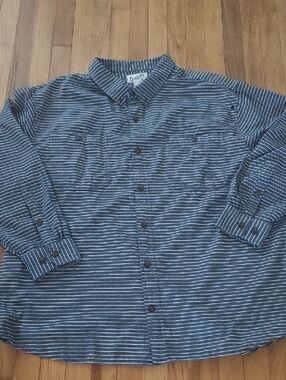 Duluth Trading Co Men's Denim and White Striped Button-Down Shirt